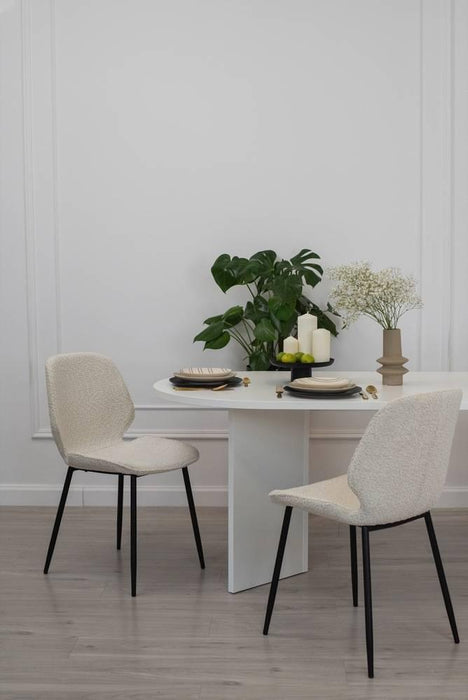 NADUVI Collection Philipa Eettafel - Wit