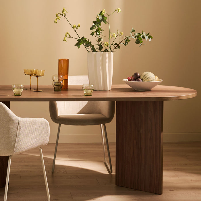 NADUVI Collection Philipa Eettafel - Bruin