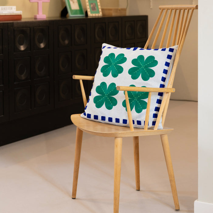 &k amsterdam Patch Sierkussen 50 x 50 cm - Clover