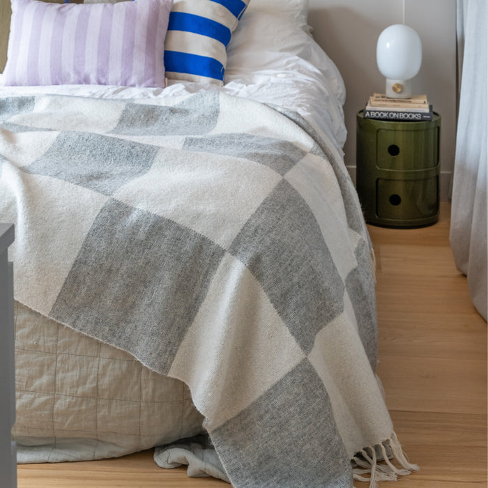 by fonQ Check Plaid 130 x 200 cm - Lichtgrijs