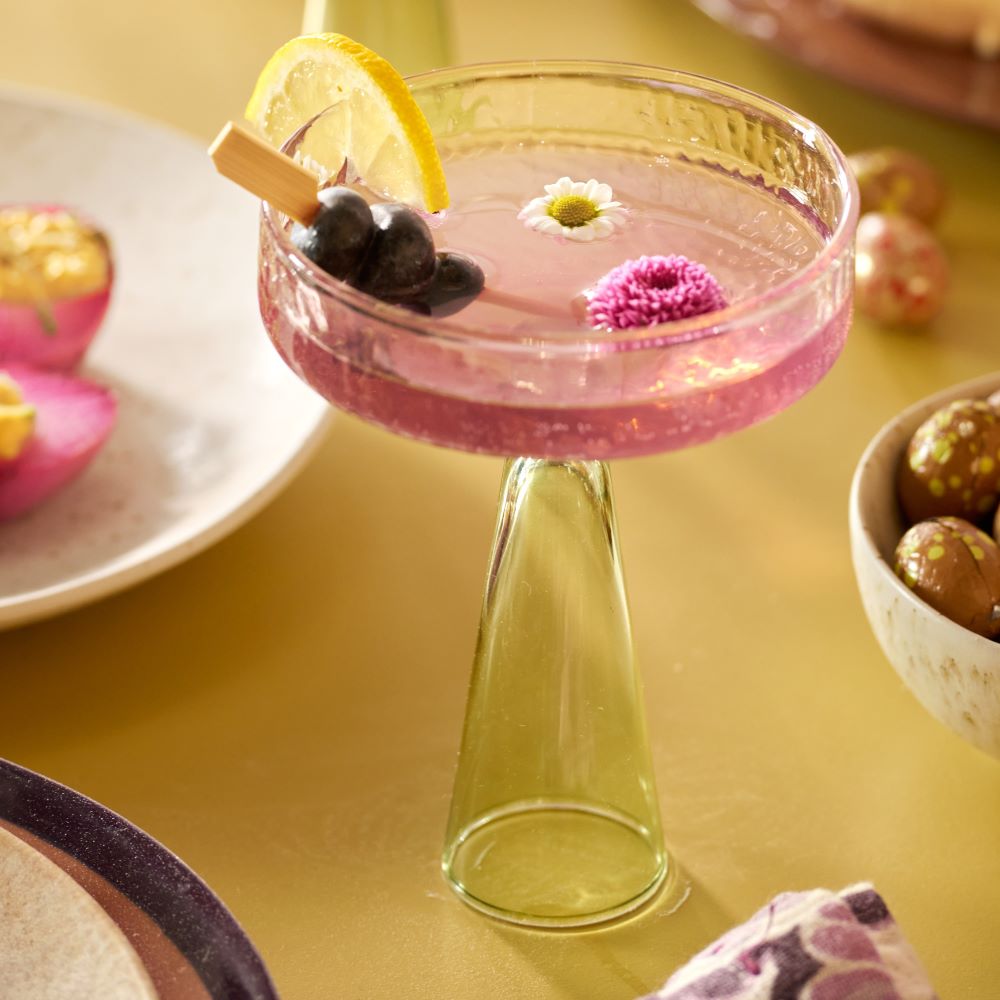 Ontdek de magie van gekleurd glas in je interieur