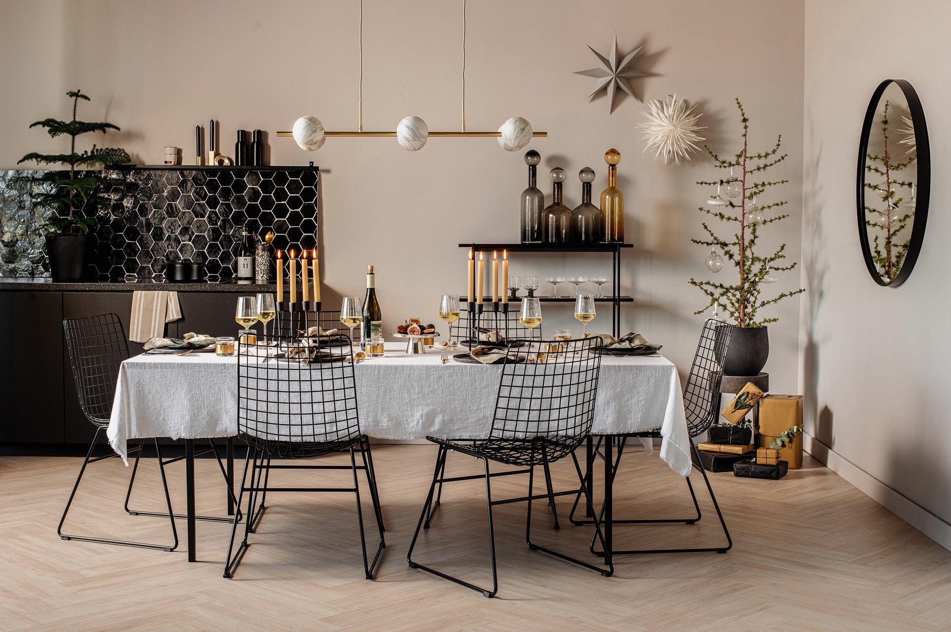 Shop de look: een winterse kerst in de najaarstrend Moonlight Shadow