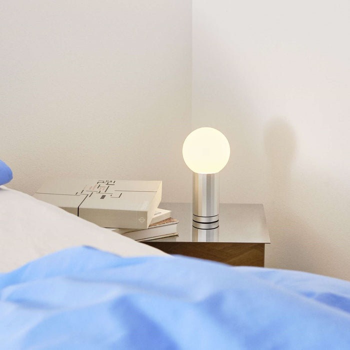 HAY Turn On LED Tafellamp - Aluminium