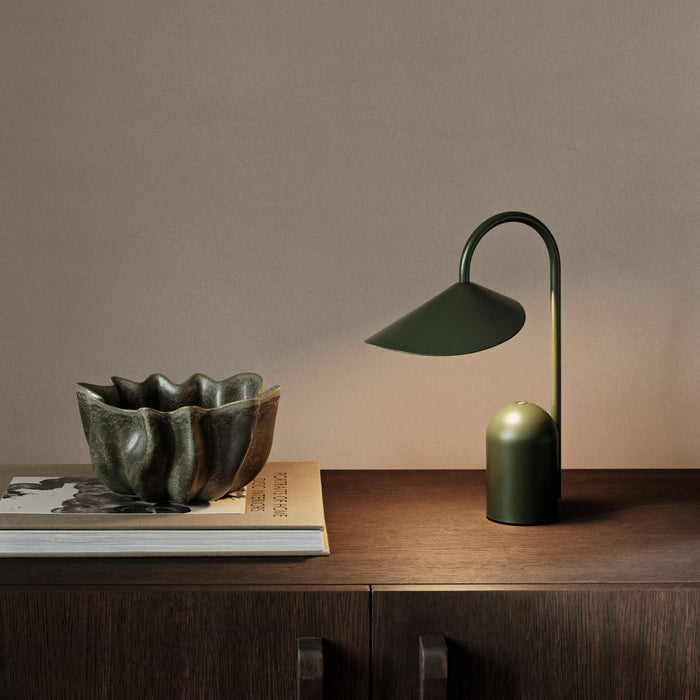 Ferm Living Arum Oplaadbare Tafellamp - Grass Green